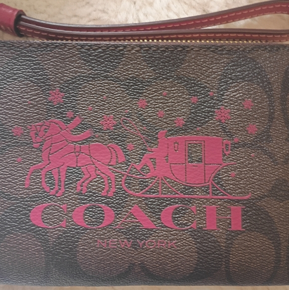 Coach Limited Edition Horse & Sleigh Wristlet NWOT - Picture 2 of 11